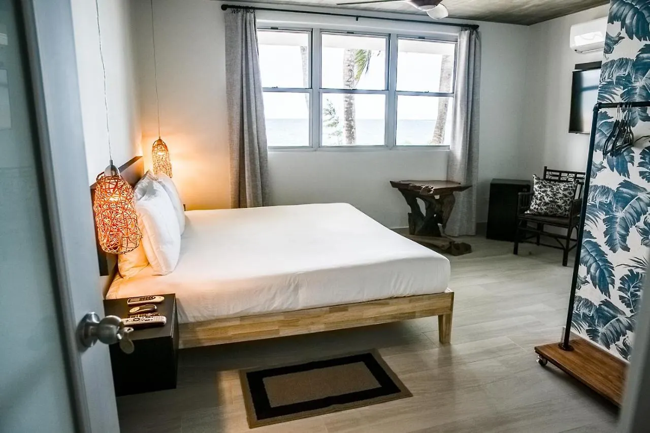 Numero Uno Beach House San Juan