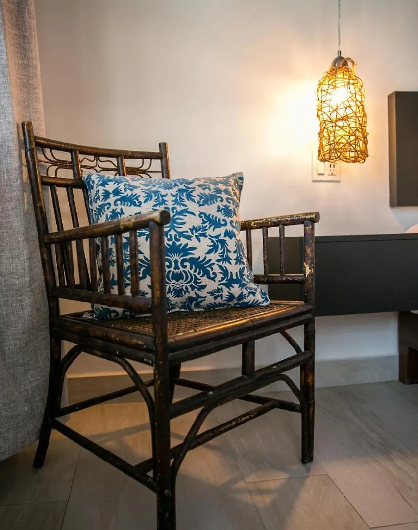 Numero Uno Beach House San Juan 4*,