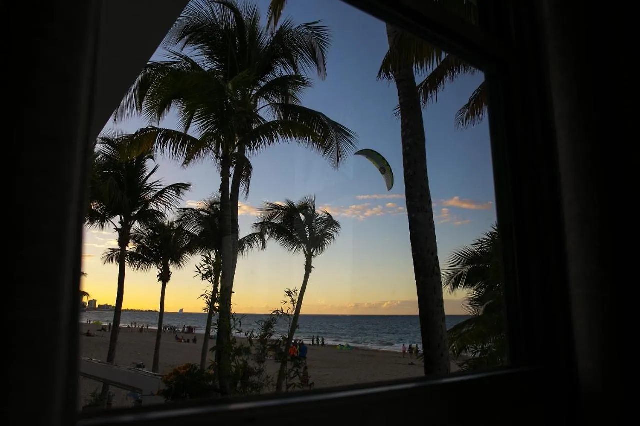 Numero Uno Beach House San Juan